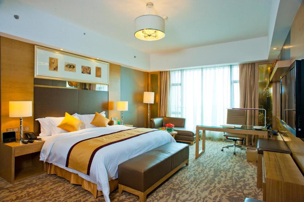 Sovereign Hotel Zhanjiang Room photo